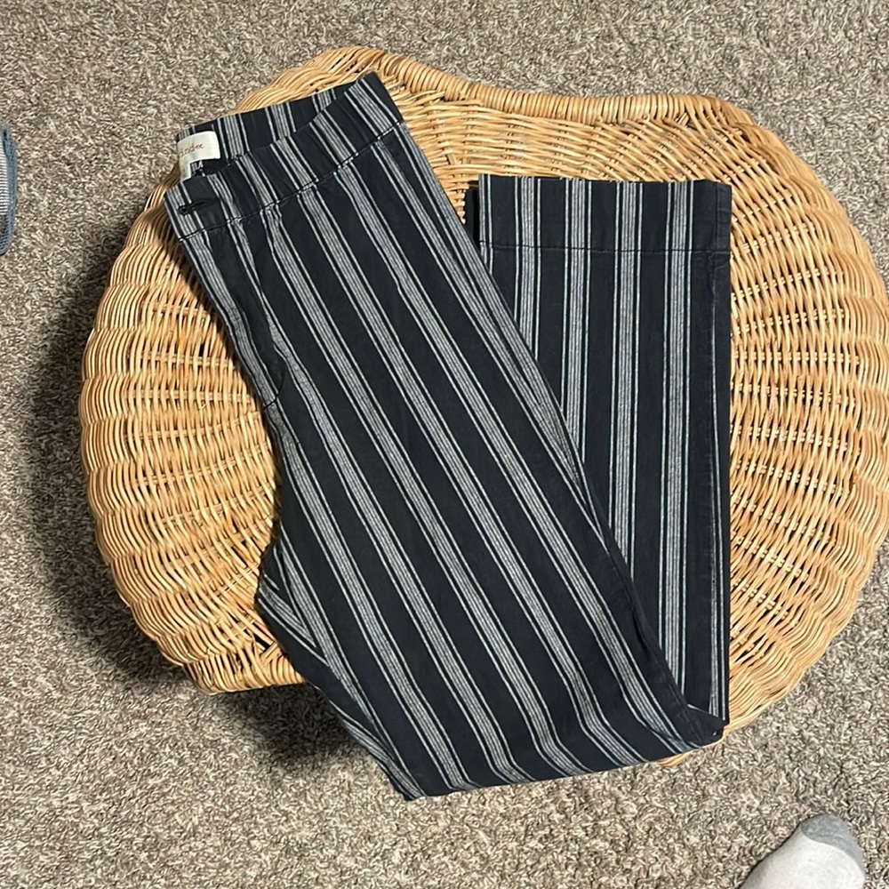 Rewind woman’s pants